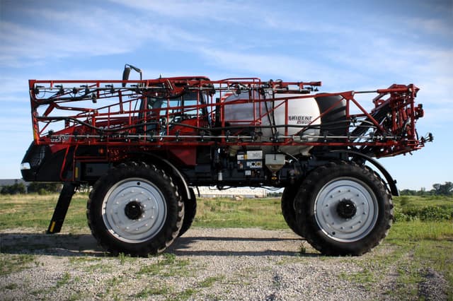 Image of Case IH 5550 Trident equipment image 1