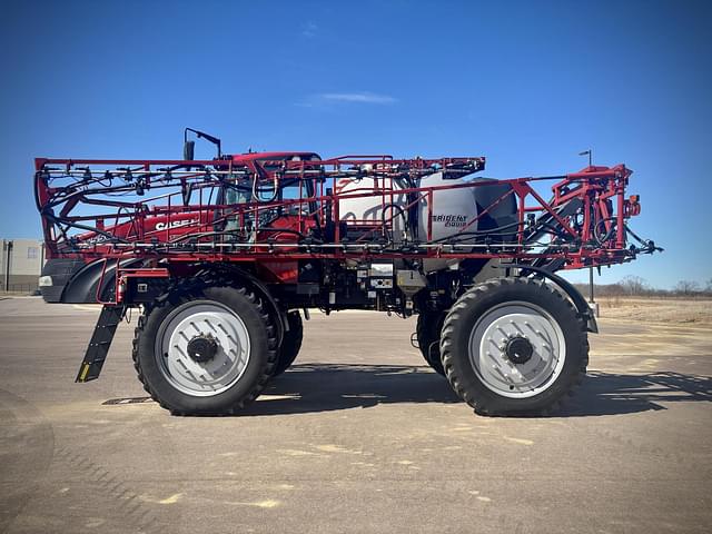 Image of Case IH 5550 Trident equipment image 1