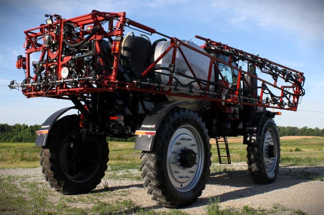 Image of Case IH 5550 Trident equipment image 4