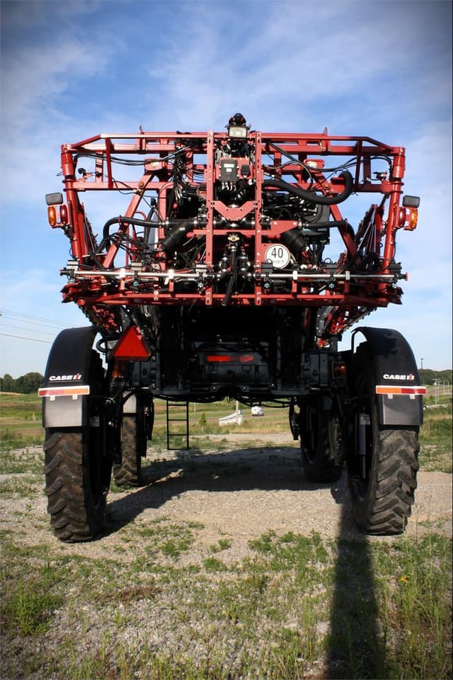 Image of Case IH 5550 Trident equipment image 3