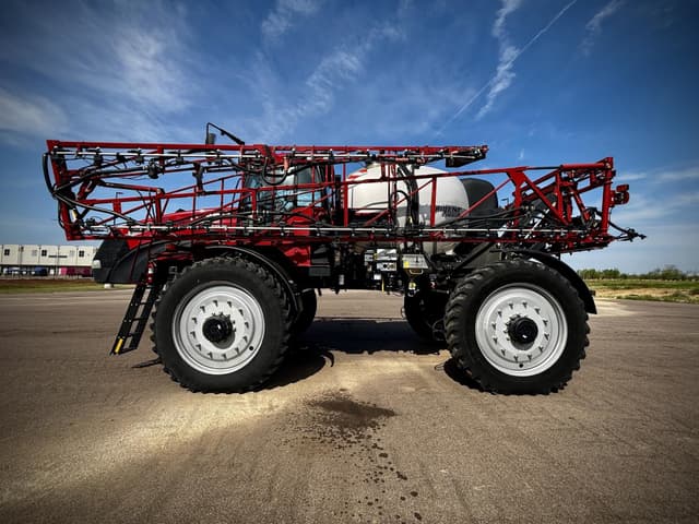 Image of Case IH 5550 Trident equipment image 1