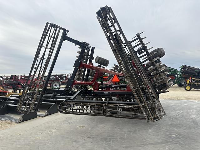 Image of Case IH 335VT equipment image 3