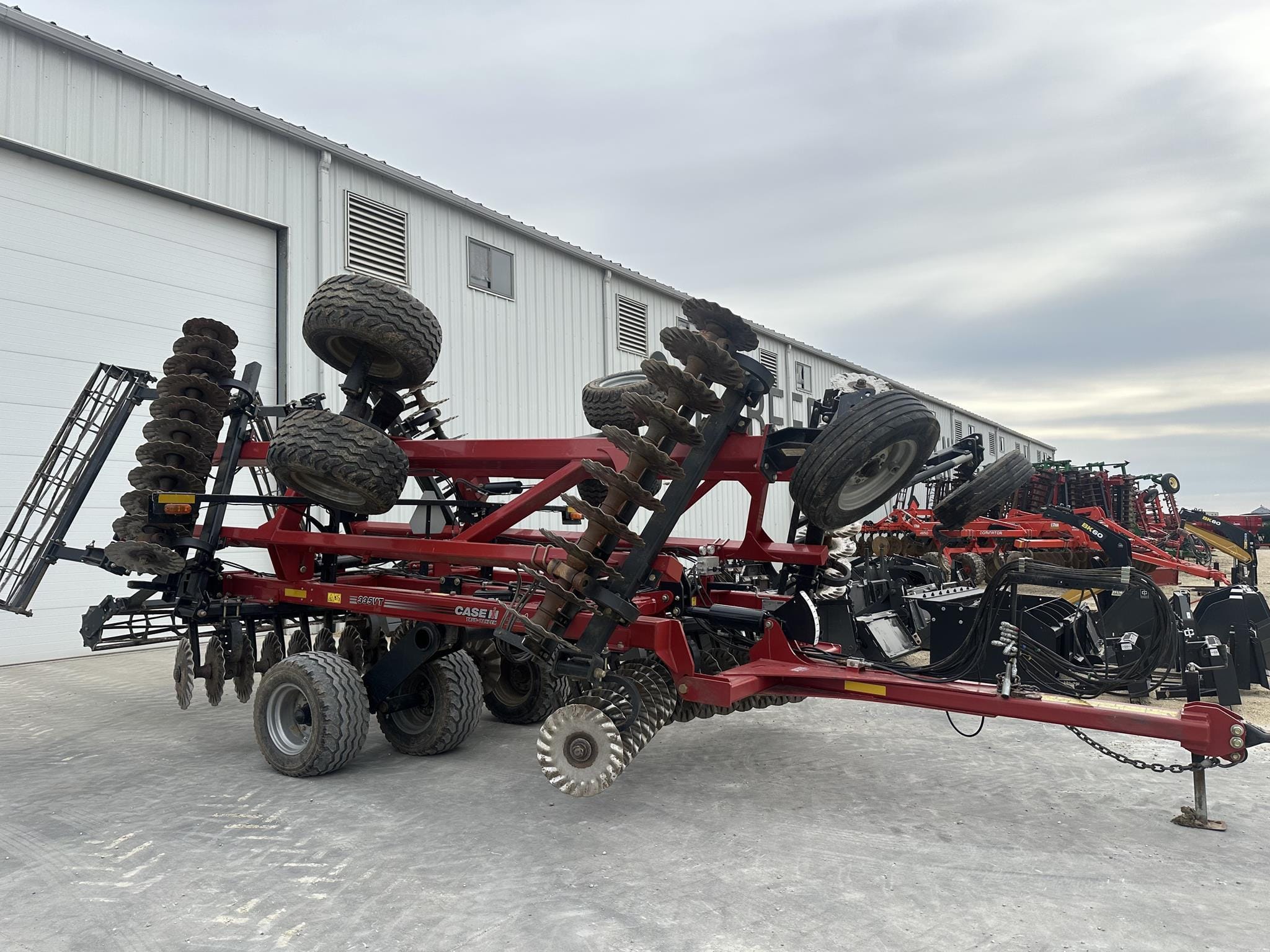 Main image Case IH 335VT