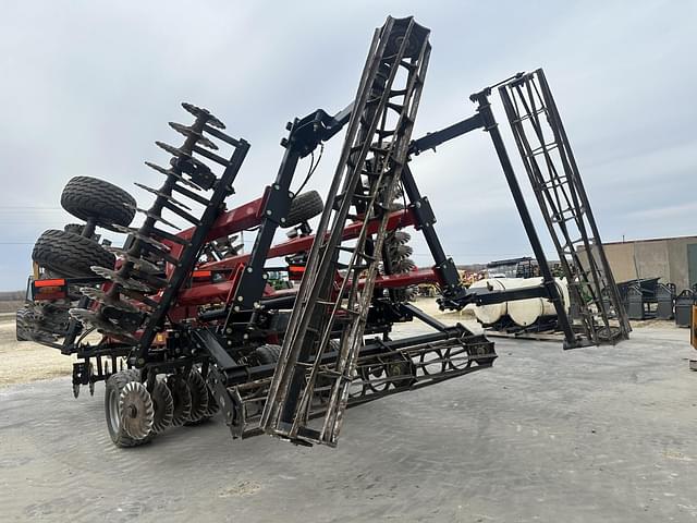 Image of Case IH 335VT equipment image 4