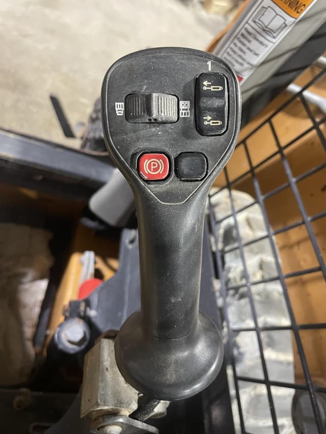 Image of Case SR175B equipment image 4