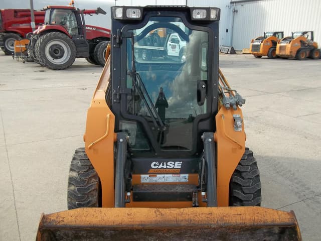 Image of Case SR210B equipment image 2