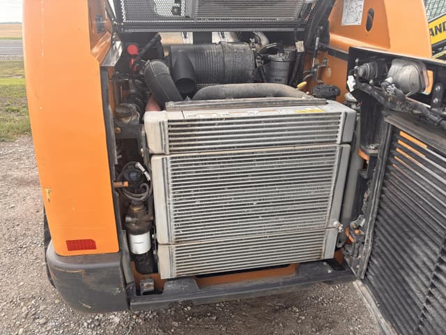 Image of Case TR340B equipment image 4