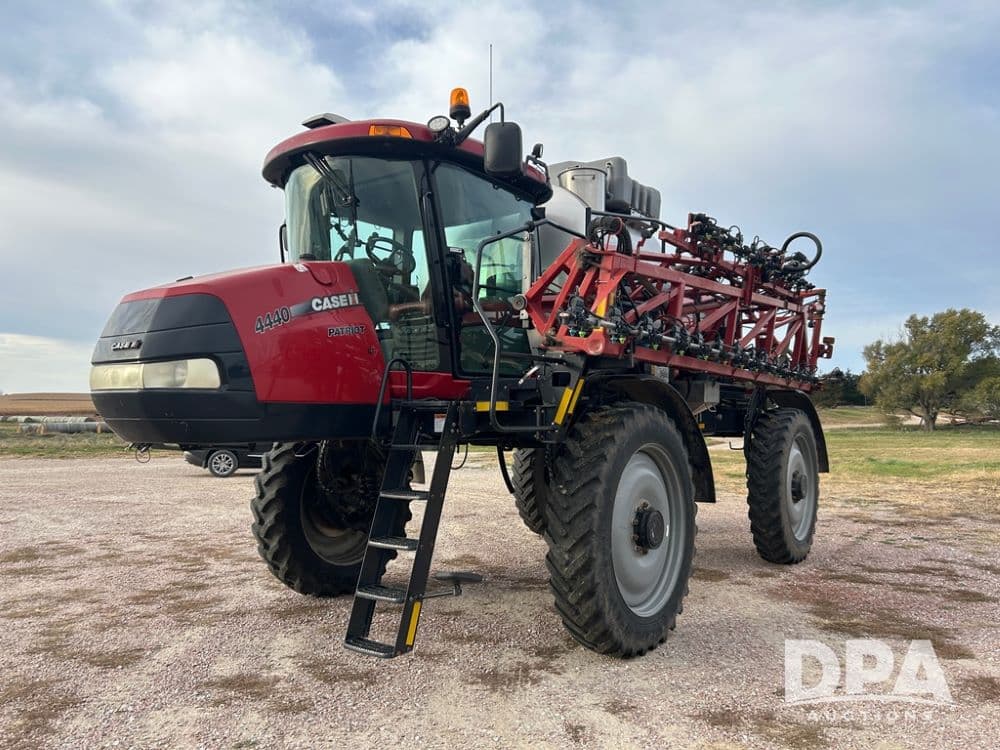 Image of Case IH Patriot 4440 Primary image