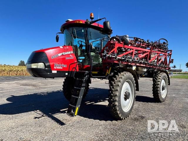 Image of Case IH Patriot 4440 equipment image 1