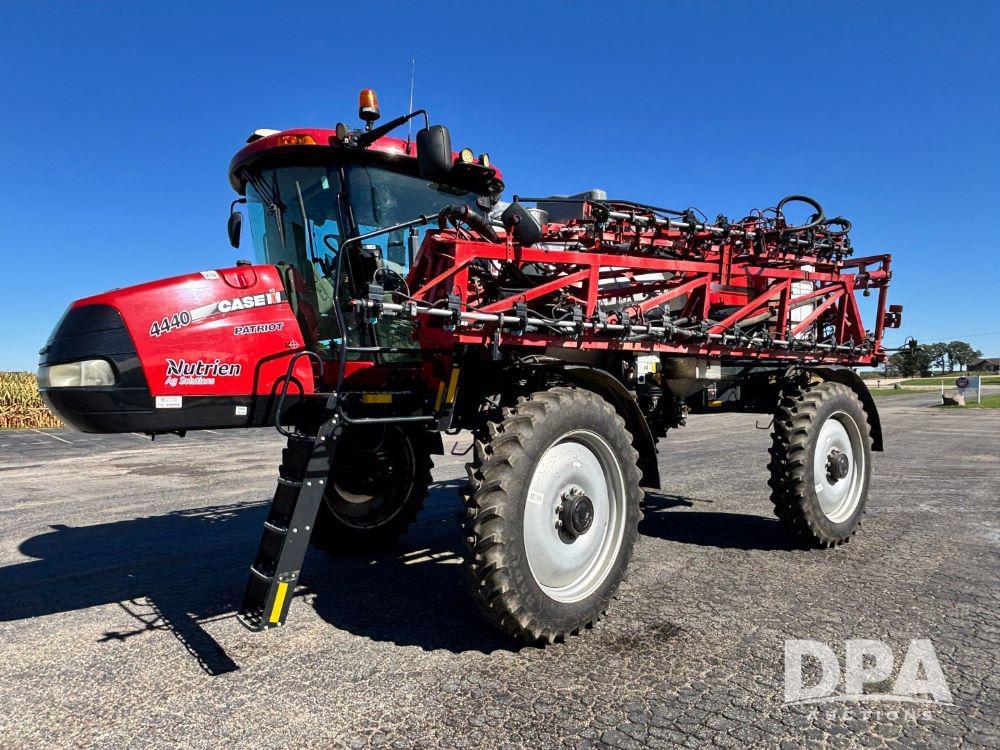 Image of Case IH Patriot 4440 Primary image