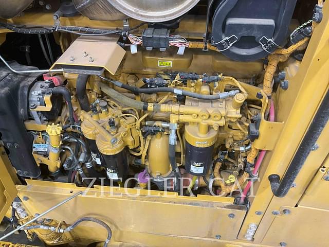Image of Caterpillar 14 equipment image 3