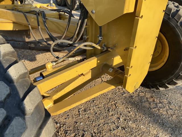 Image of Caterpillar 140 equipment image 4