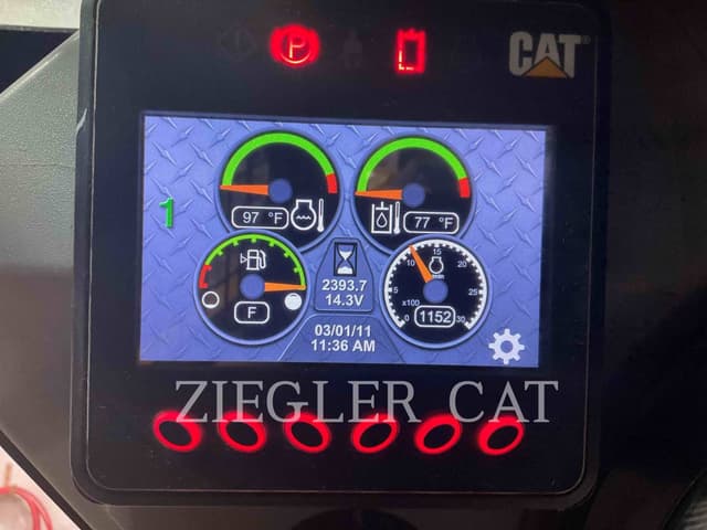 Image of Caterpillar 236D3 equipment image 4