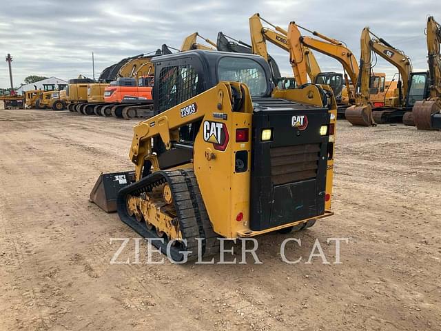 Image of Caterpillar 239D3 equipment image 2