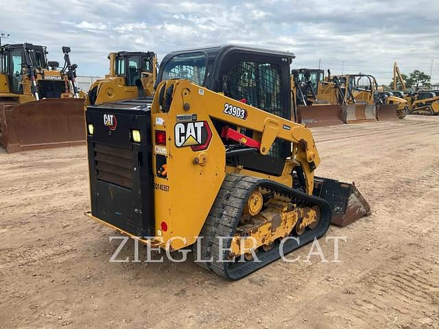 Image of Caterpillar 239D3 equipment image 1