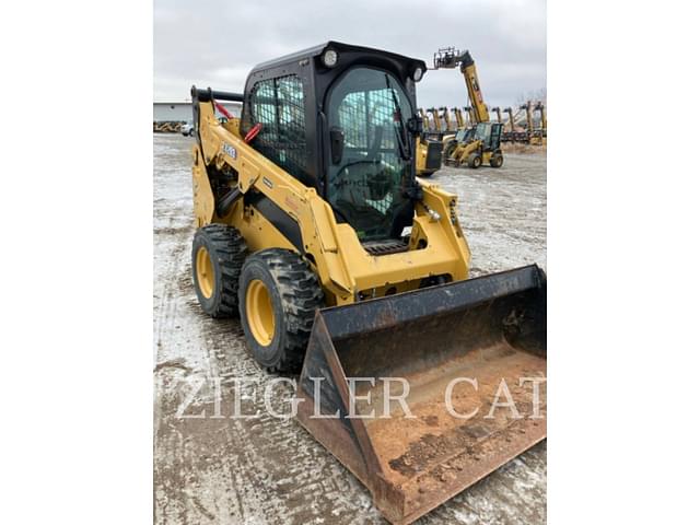 Image of Caterpillar 242D3 equipment image 1