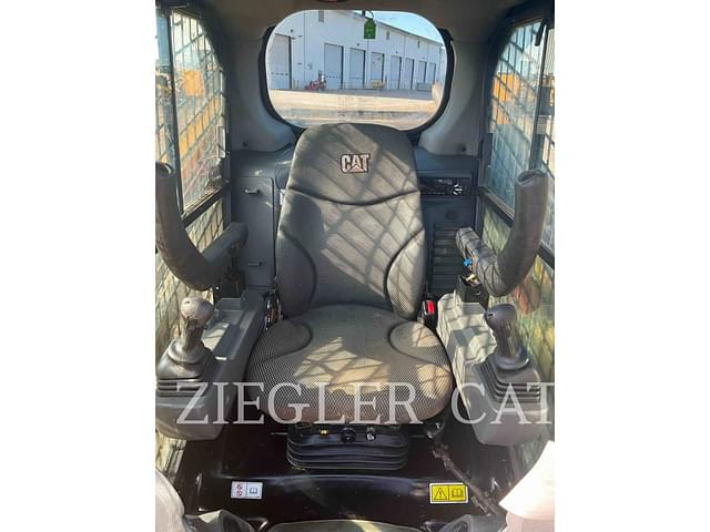 Image of Caterpillar 246D3 equipment image 2