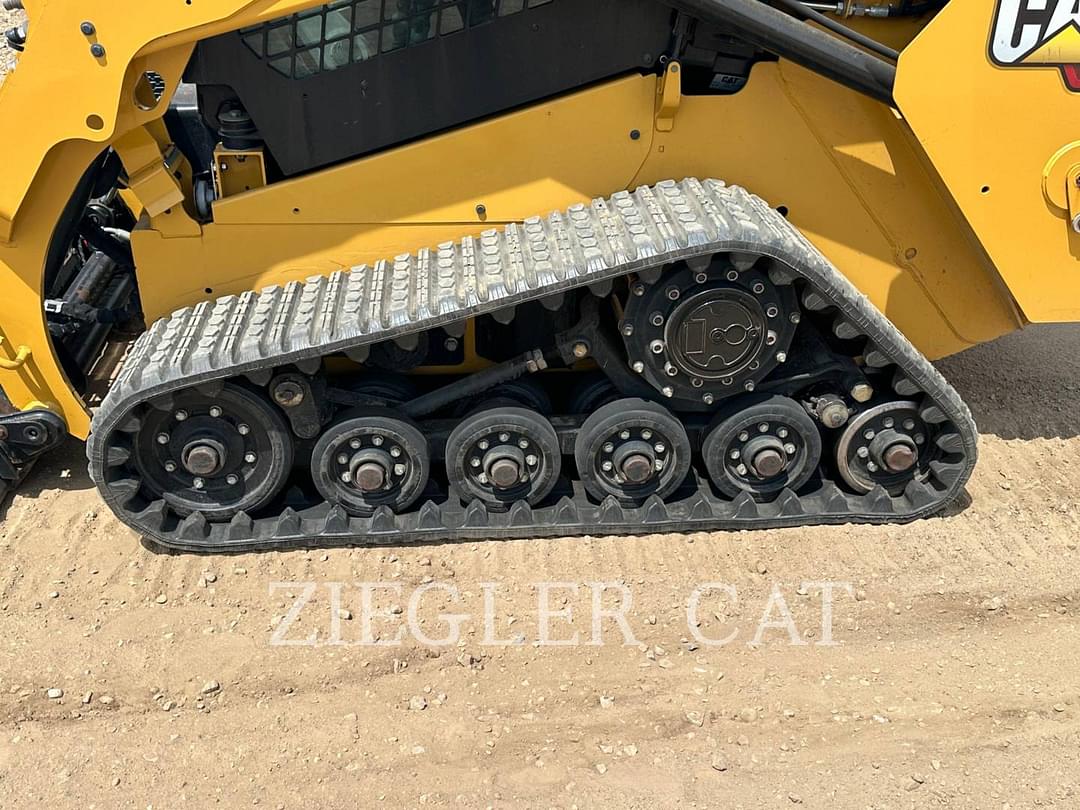 Image of Caterpillar 257D3 Primary image