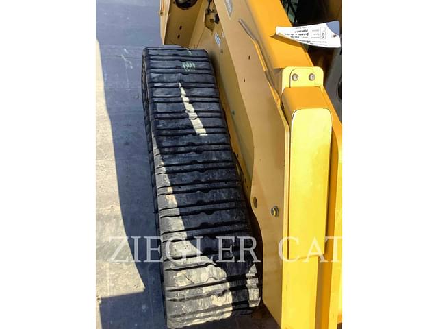 Image of Caterpillar 257D3 equipment image 1