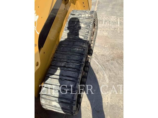 Image of Caterpillar 257D3 equipment image 2