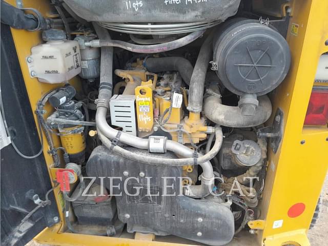 Image of Caterpillar 259D3 equipment image 2