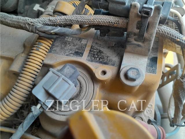 Image of Caterpillar 259D3 equipment image 3