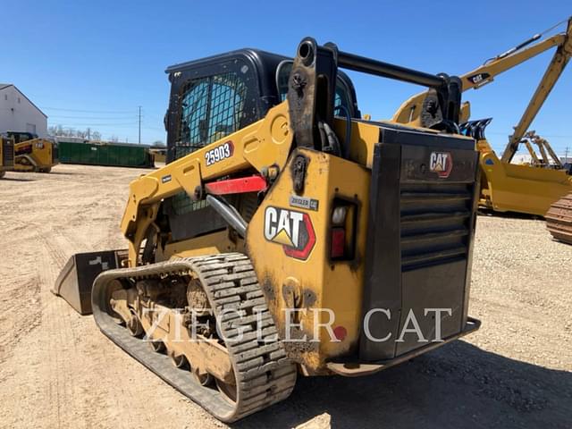 Image of Caterpillar 259D3 equipment image 3
