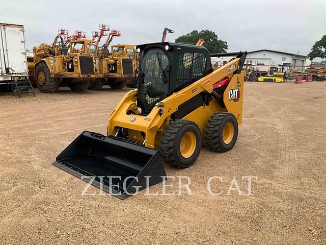 Image of Caterpillar 262D3 equipment image 4