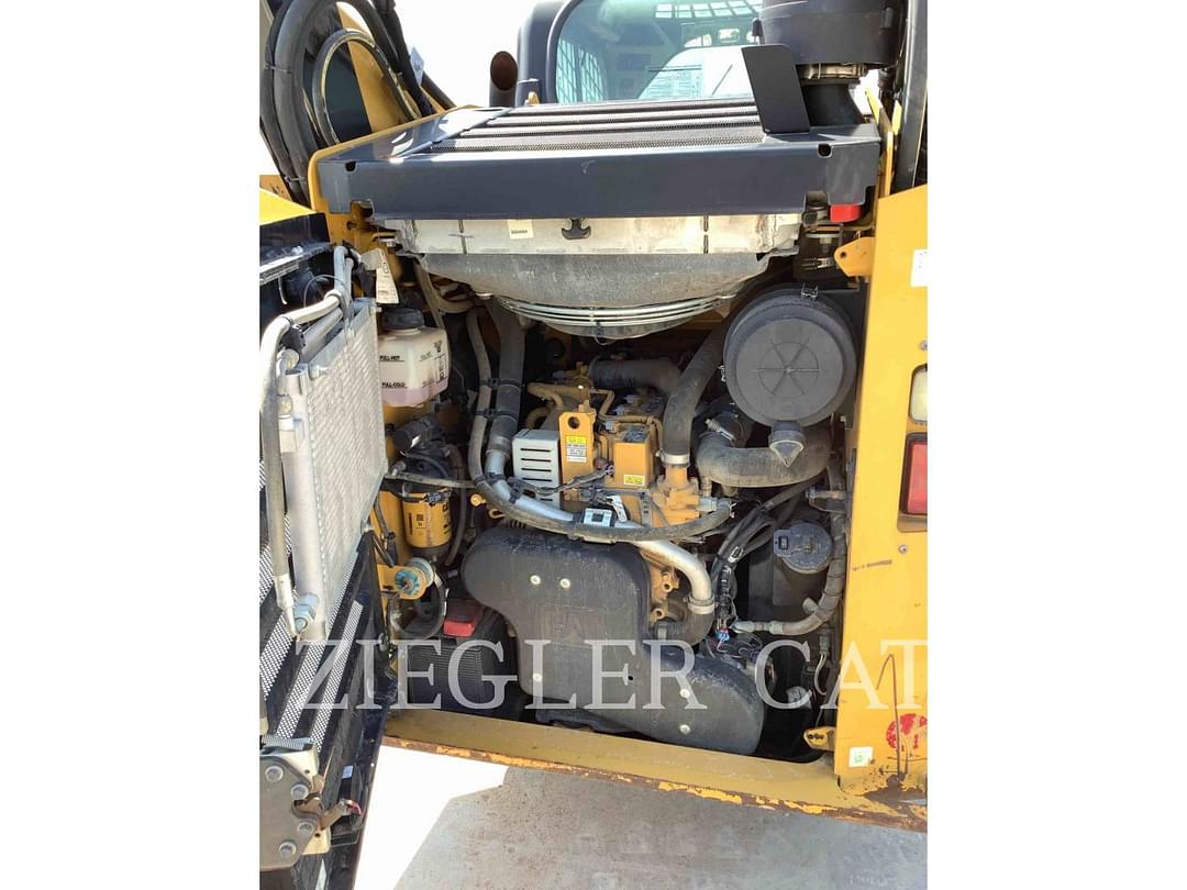 Image of Caterpillar 262D3 Primary image