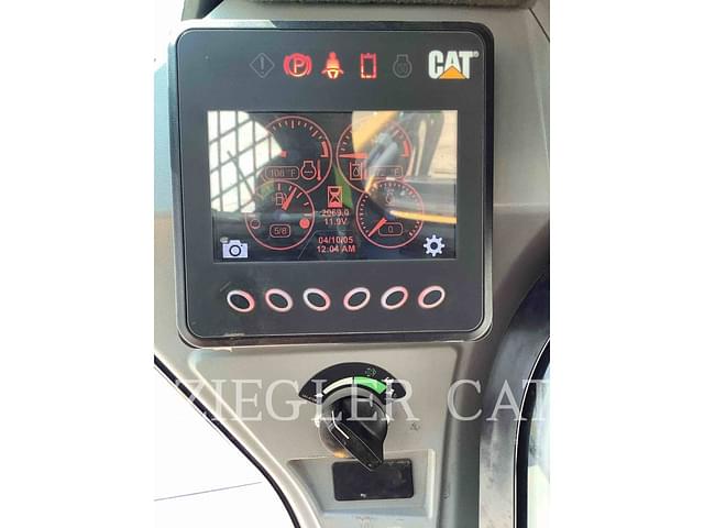 Image of Caterpillar 262D3 equipment image 1