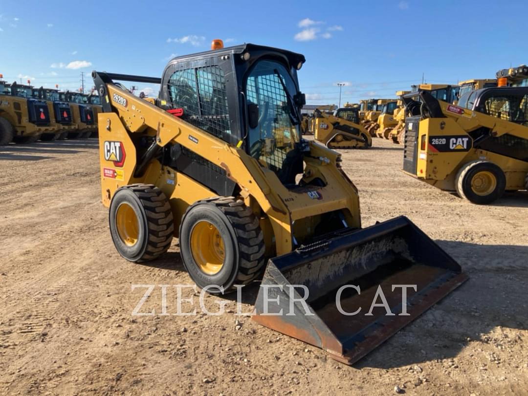 Image of Caterpillar 262D3 Image 0