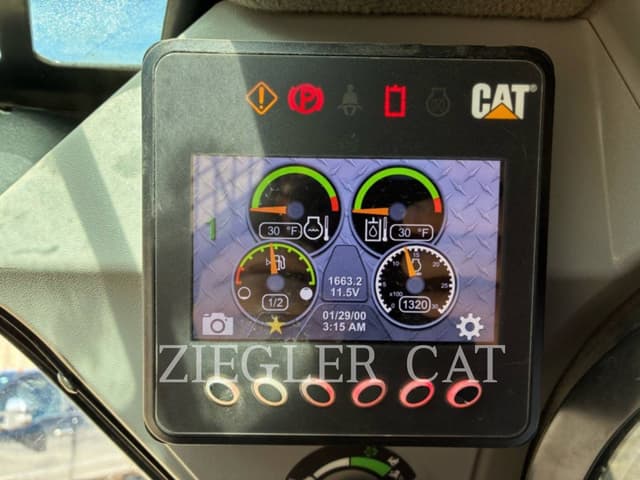 Image of Caterpillar 262D3 equipment image 4