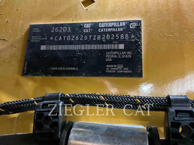 Image of Caterpillar 262D3 equipment image 3