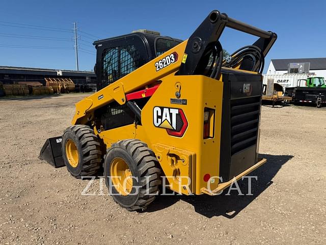 Image of Caterpillar 262D3 equipment image 2