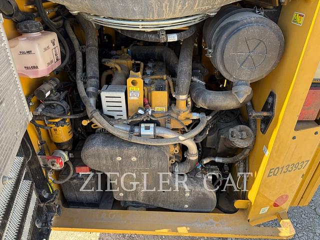 Image of Caterpillar 262D3 equipment image 2