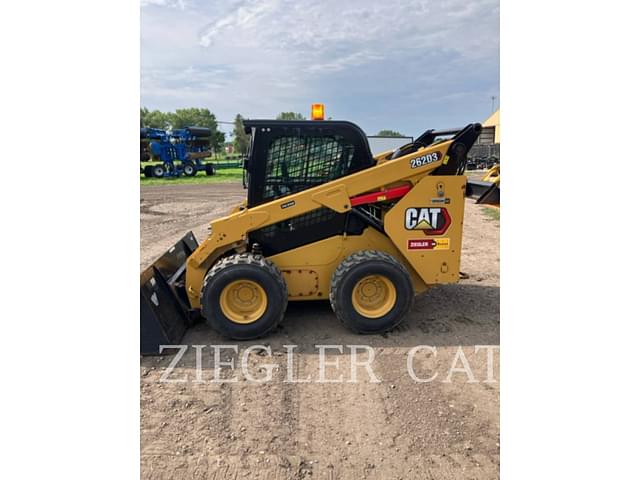 Image of Caterpillar 262D3 equipment image 3