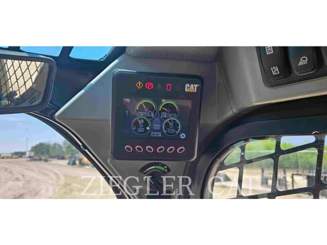 Image of Caterpillar 262D3 equipment image 4