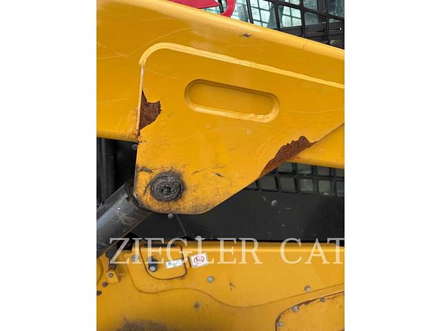 Image of Caterpillar 262D3 equipment image 3