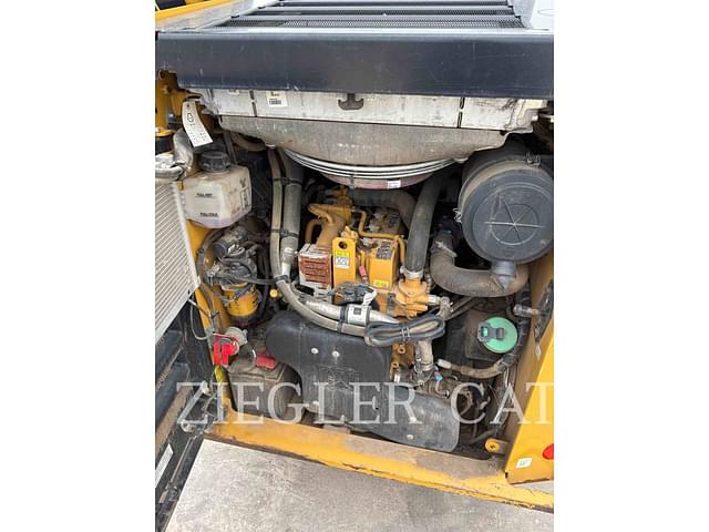 Image of Caterpillar 262D3 equipment image 1