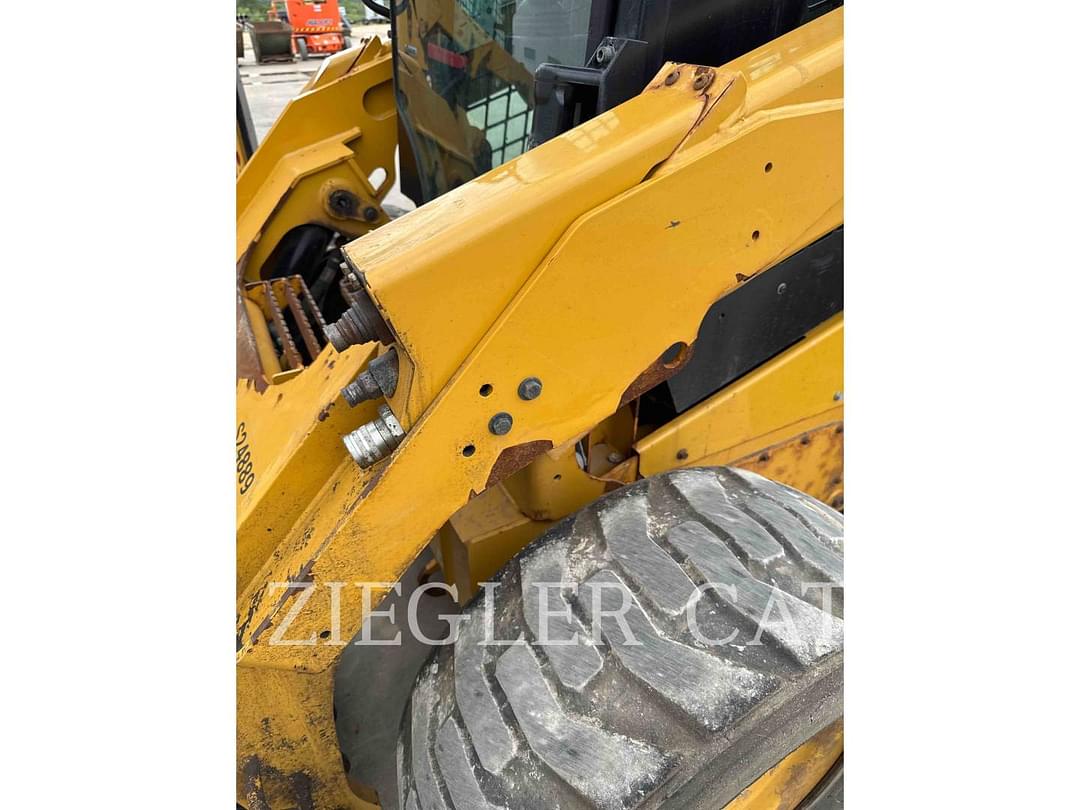 Image of Caterpillar 262D3 Primary image