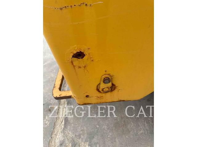 Image of Caterpillar 262D3 equipment image 1