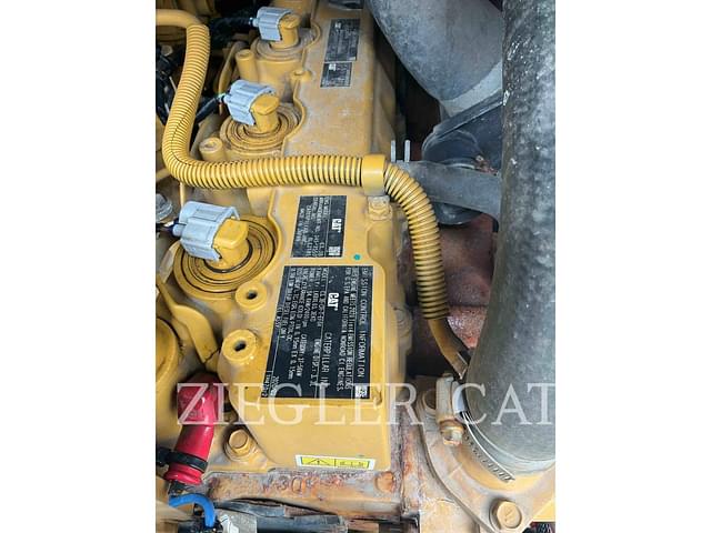 Image of Caterpillar 262D3 equipment image 3