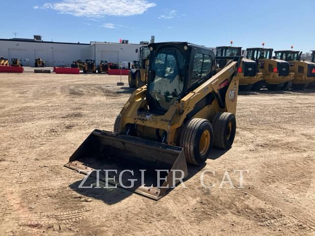 Image of Caterpillar 262D3 equipment image 1