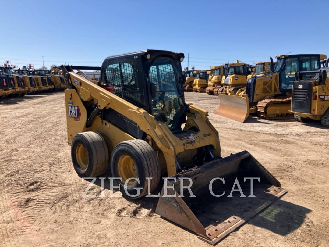 Image of Caterpillar 262D3 Primary image
