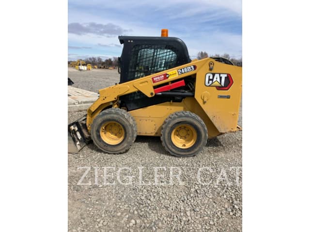 Image of Caterpillar 246D3 equipment image 4