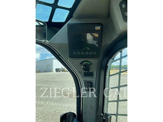 Image of Caterpillar 289D3 equipment image 3