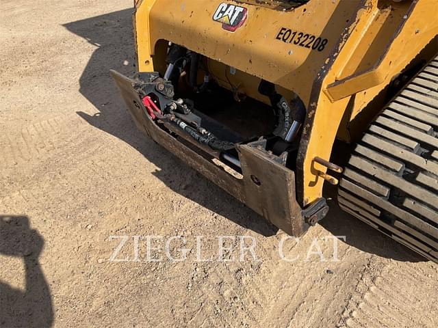 Image of Caterpillar 299D3 equipment image 3