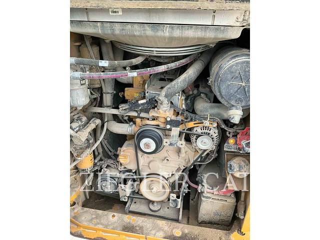 Image of Caterpillar 299D3 equipment image 4