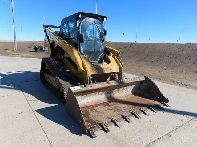 Image of Caterpillar 299D3XE equipment image 3