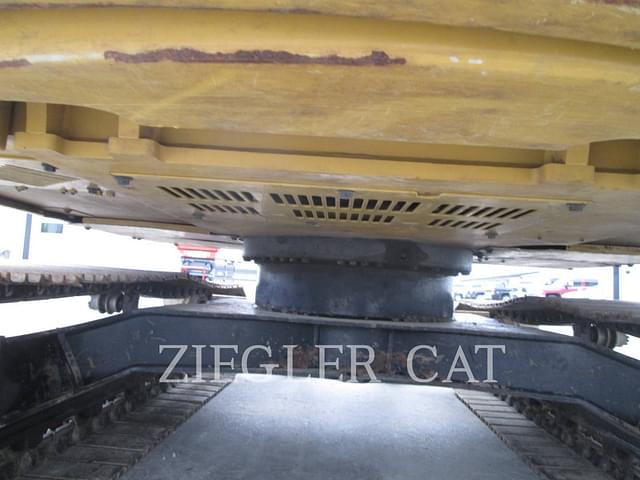 Image of Caterpillar 310 equipment image 3